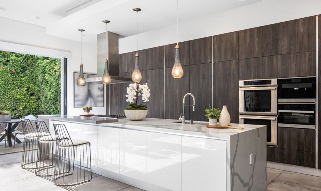 839 Gardner LLC Rentals Los Angeles, CA RentCafe